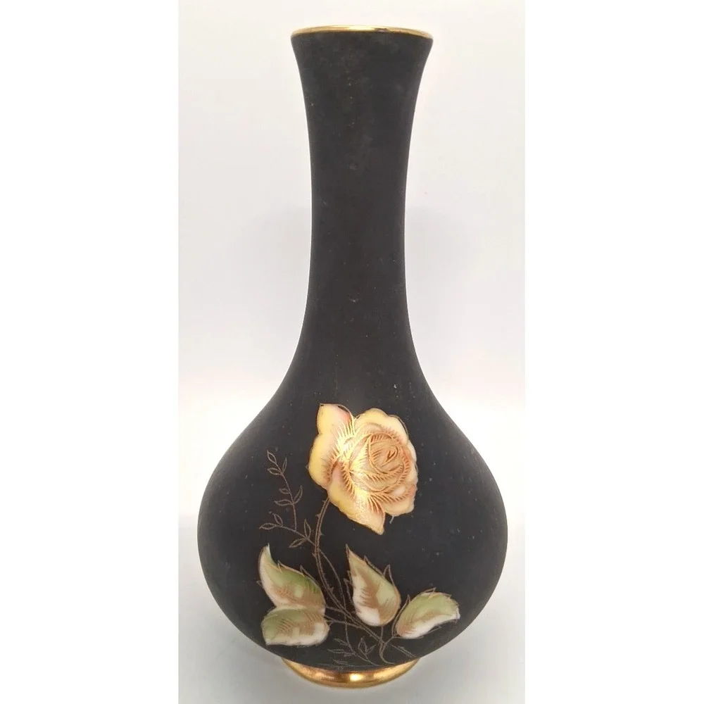 22 Karat Gold Rimmed on Royal‎ Porzellan Bavaria Handarbeit Vase